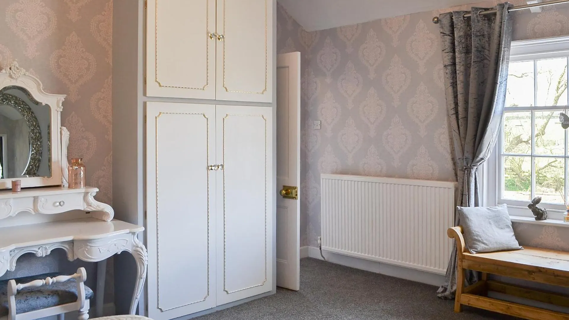 Highbury Farm Cottage Wharram le Street 0*,